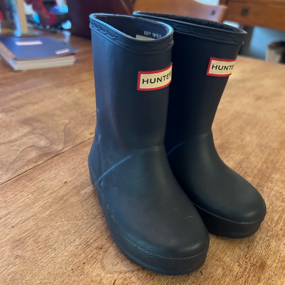 US toddler size 7/8 Hunter boots